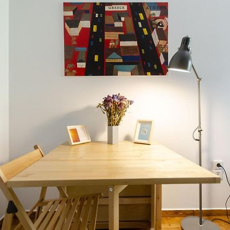 אתונה Colourful Apartment Under The Acropolis מראה חיצוני תמונה