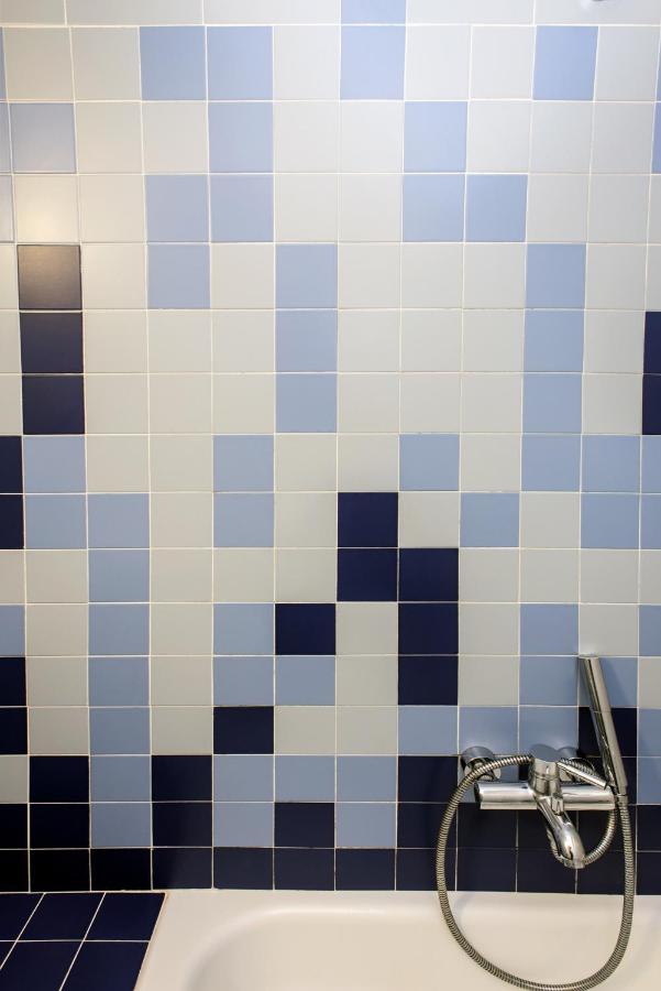 אתונה Colourful Apartment Under The Acropolis מראה חיצוני תמונה